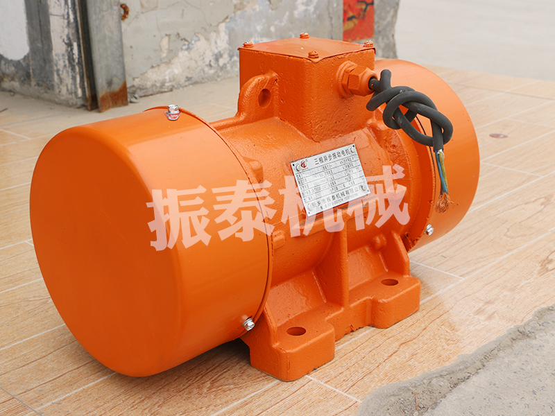 怎么識別防爆振動電機(jī)上的軸承優(yōu)劣？